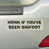 Honking voor Bigfoot Sasquatch Zwart en Geel Bumpersticker (Op auto)