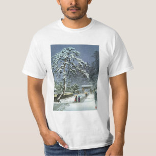Honmonji Temple in Snow - Kawase Hasui 川 巴 水 T-shirt