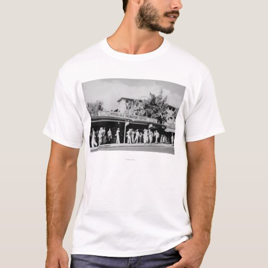 Honolulu, HA - Uitzicht van de Honolulu T-shirt (Voorkant)