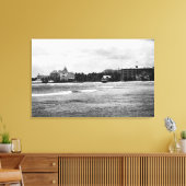 Honolulu, HA - Uitzicht van Moana & Royal Hawaiian Canvas Afdruk (Insitu (Woonkamer))