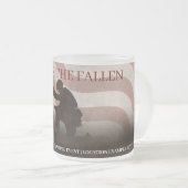 Honor The Fallen Matglas Koffiemok (Voorkant rechts)