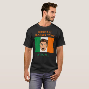 HONORARY BLARNEY STONE LAD KIST ME T-SHIRT