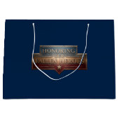 Honoring Our Fallen Heroes / Bolsa de Regalo Groot Cadeauzakje (Voorkant)