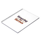  Honoring Our Heroes / Cuaderno Notitieboek (Linkerzijde)