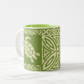 Honu Zee Turtle Hawaiian Tapa-Olive Tweekleurige Koffiemok (Voorkant links)