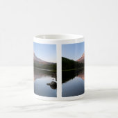 Hood in Trillium Lake Photo Koffiemok (Center)