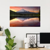 Hood reflectie op Trillium Lake monteren Poster (Thuiskantoor)