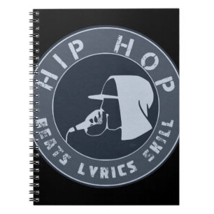 HOODIE IN HOODIE RAPPING OP HET MIC NOTITIEBOEK