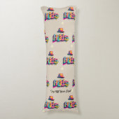 "Hoofd draait Petten" Lichaamskussen (Voorkant Verticaal)