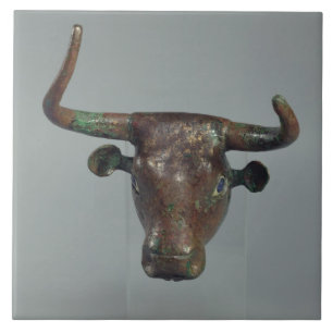 Hoofd van een stier, met koninklijk Sumeriaans ins Tegeltje