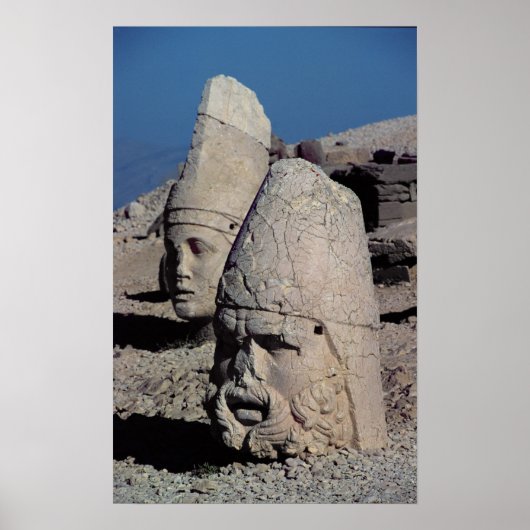 Hoofd van Zeus-Oromandes en godin Poster (Voorkant)