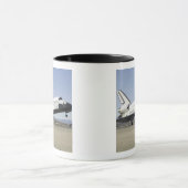 Hoofdlandingsgestel van de Space Shuttle Endeavor Mok (Midden)