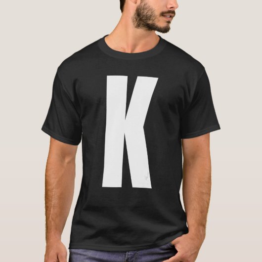 Hoofdletter K Monogram Anton Font Initiaal Alpha T-shirt (Voorkant)