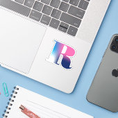 Hoofdletter R Monogram Gradiënt Roze Blauw Wit Sticker (Laptop met iPhone)