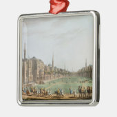 Hoofdplein in Grand Cairo, met Murad Bey's Metalen Ornament (Links)