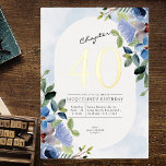 Hoofdstuk 40 Blue Floral 40th Birthday Gold Folie Uitnodiging<br><div class="desc">Viel je 40ste verjaardag in stijl met deze prachtige blauwe bloemige uitnodiging. Met een modern floreel patroon, zal deze uitnodiging je gasten zeker wakker maken. De kaart is bedrukt met een klassieke gouden folie, zodat u er goed uitziet en voelt. Maak van je 40ste verjaardag een viering die je herinnert...</div>