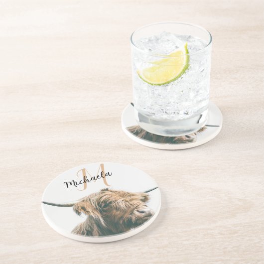 Hoogland koe portret eigen naam initiaal monogram zandsteen onderzetter (Zijkant)