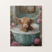 Hooglandkoe in bloem badkuip legpuzzel (Verticaal)