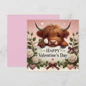 Hooglandkoe Valentijn met witte rozen Feestdagenkaart (Voorkant / Achterkant)
