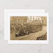 Hook en Ladder over de parade - Vinatge Briefkaart (Voorkant / Achterkant)