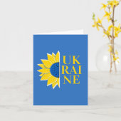 Hoop bloeit temidden van Oekraïense oorlog Kaart (Gele Bloem)