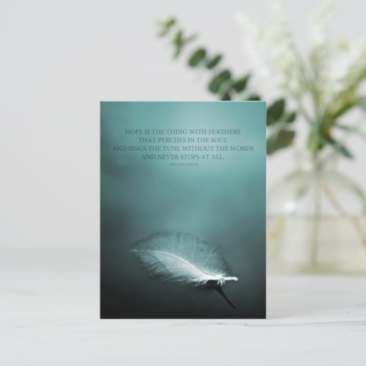 Hoop is het ding met briefkaart veren (Staand voorkant)