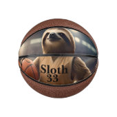 Hoops and Hangs: De Slam Dunking Luiaard, Basketbal (Voorkant)