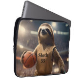 Hoops and Hangs: De Slam Dunking Luiaard, Laptop Sleeve (Voorkant Rechts)