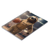 Hoops and Hangs: De Slam Dunking Luiaard, Notitieboek (Linkerzijde)