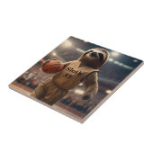 Hoops and Hangs: De Slam Dunking Luiaard, Tegeltje (Zijkant)