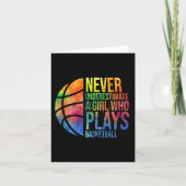 Hoops Girls onderschatten nooit een meisje dat spe Kaart (Voorkant)