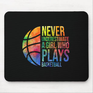 Hoops Girls onderschatten nooit een meisje dat spe Muismat