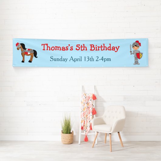 Hoor Ye Brunette Cute Knight Birthday Party Spandoek (Insitu)