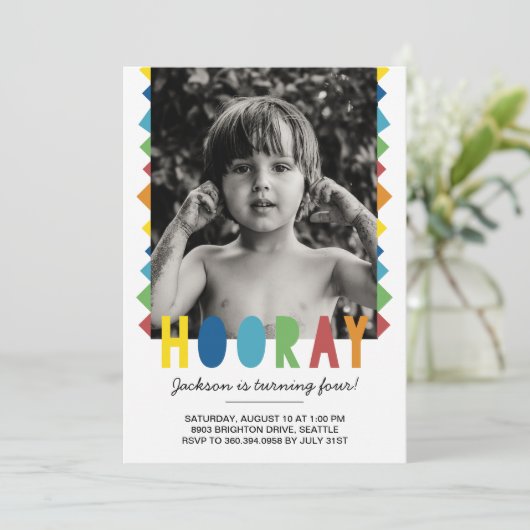 Hooray Birthday Uitnodiging (Staand voorkant)