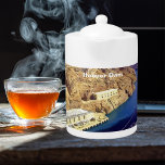 Hoover Dam in Arizona Theepot<br><div class="desc">Arizona reizen attracties foto product. Dit ziet er goed uit op elk product en maakt een geweldige reisherinnering. ⭐PERSONALISEER deze sjabloon met uw kunstwerk. ⭐Bewerk het verder om meer wijzigingen aan te brengen. ⭐BRENG dit ontwerp over op elk product. Bezoek al mijn winkels op bit.ly/SandyspiderStores (knippen en plakken).</div>