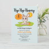 Hop Hooray Schattige wat konijn 1e verjaardag Kaart (Staand voorkant)