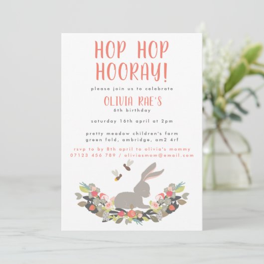 Hop Hop Hooray Rabbit Birthday Party Invitation Kaart (Staand voorkant)