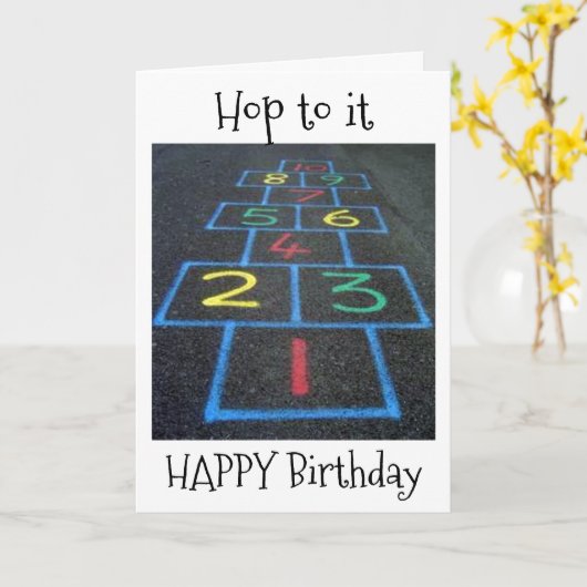 "HOP TO IT" EN HEB EEN ZEER "GELUKKIGE VERJAARDAG" KAART (Gele Bloem)