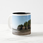 Hopewell Rocks en de Ocean Tidal Exploration Tweekleurige Koffiemok (Voorkant links)