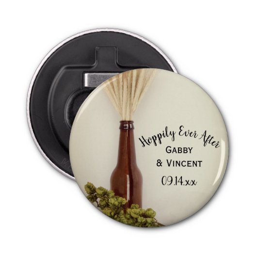 Hoppily Ever After Wedding Favor Button Flesopener (Voorkant)