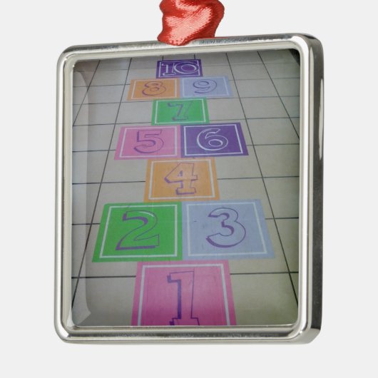 ***HOPSCOTCH*** ORNAMENT (Links)
