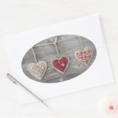 Horen over een Wooden Table Ovale Sticker (Envelop)