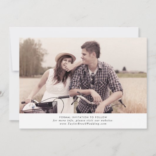 Horizontale foto met ritsscript de datum opslaan save the date (Achterkant)