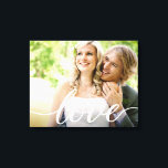 Horizontale Passen getrouwd Wedding Photo Love scr Canvas Afdruk<br><div class="desc">Vier de liefde en vreugde van uw speciale dag met onze Horizontale Passen getrouwd Trouwfoto Liefde Script Canvas Print. Met dit aangepaste canvas kunt u uw favoriete trouwfoto vereeuwigen en de herinneringen voor altijd koesteren. Het elegante en trendy lettertype dat voor het woord "Love" wordt gebruikt, voegt een vleugje verfijning...</div>