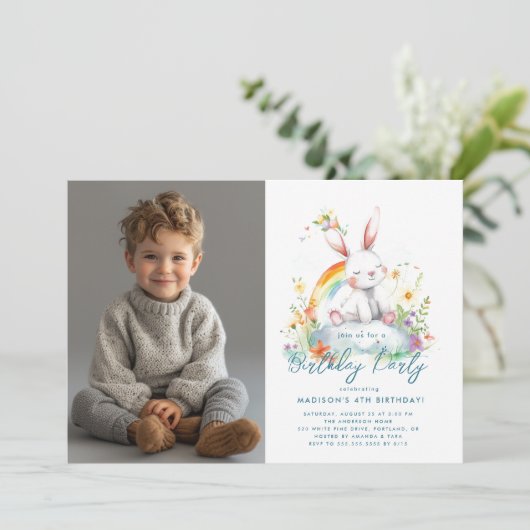 Horizontale Schattigee Witte Konijn en Regenboog V Kaart (Staand voorkant)