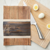 Horizontale streep tan monogram met ruw hout theedoek (Quarter Fold)