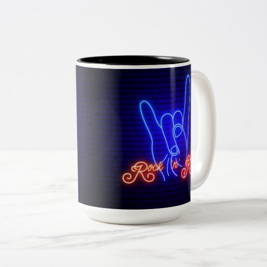 Horns Up Rock 'n Roll Tweekleurige Koffiemok (Voorkant rechts)