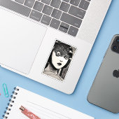 Horror anime meisje sticker (Laptop met iPhone)