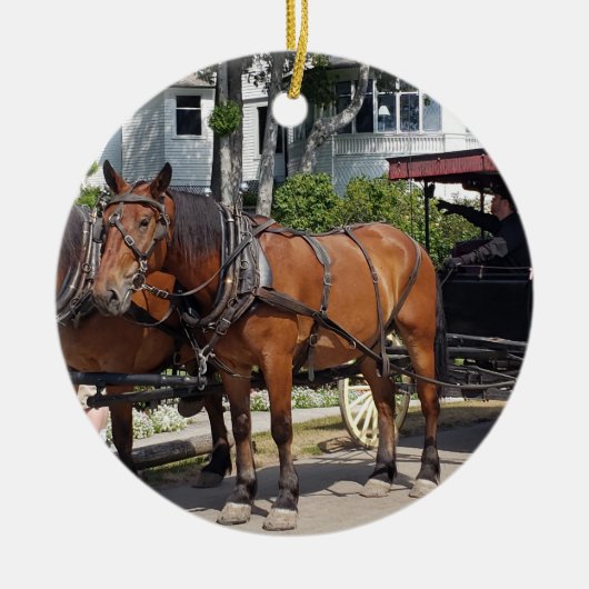Horse and Carriage on Mackinac Island MI Keramisch Ornament (Voorkant)