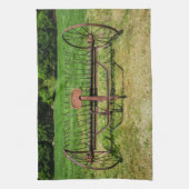 Horse Drawn Hay Rake Theedoek (Verticaal)